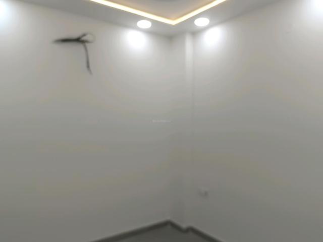 2 BHK Independent Builder Floor in Rohini Sector 28 for resale New Delhi. The reference number is 19319227