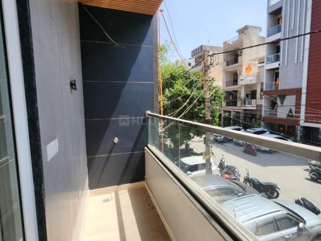 2 BHK Independent Builder Floor in Subhash Nagar for rent New Delhi. The reference number is 19773237