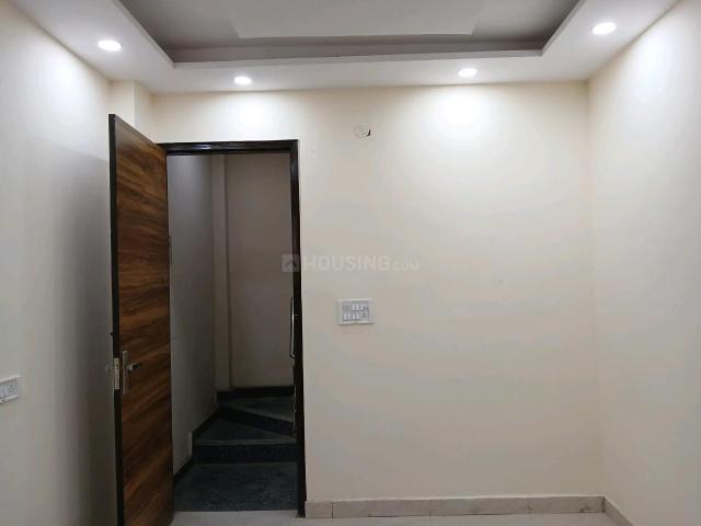2 BHK Independent Builder Floor in Sudarshan Park for rent New Delhi. The reference number is 20617015