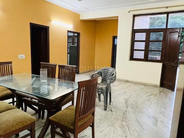 2 BHK Independent Builder Floor in Sushant Lok Phase 1 for rent Gurgaon. The reference number is 18685280