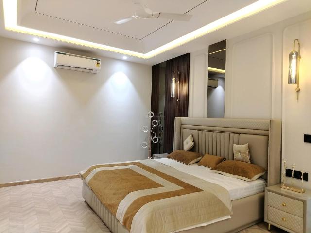 2 BHK Independent Builder Floor in Sushant Lok Phase 1 for rent Gurgaon. The reference number is 19869320