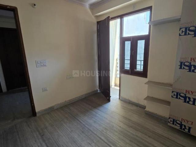2 BHK Independent Builder Floor in Swasthya Vihar for resale New Delhi. The reference number is 19915106