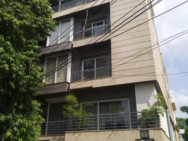 2 BHK Independent Builder Floor in Safdarjung Development Area for rent New Delhi. The reference number is 20450056