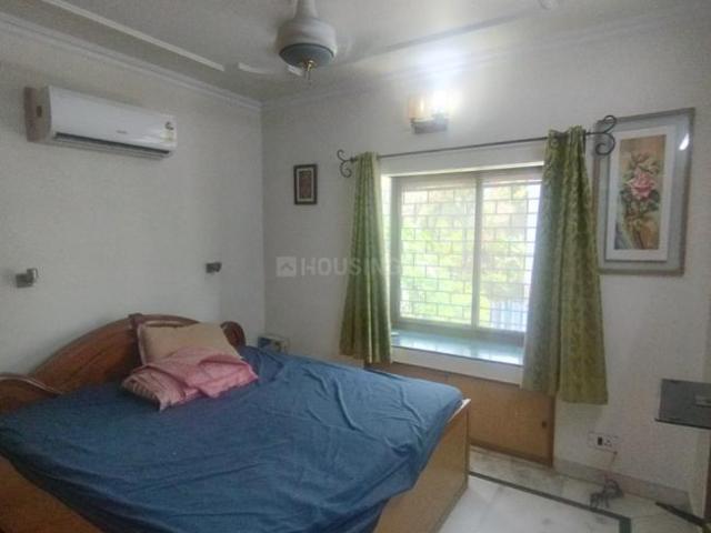 2 BHK Independent Builder Floor in Safdarjung Development Area for rent New Delhi. The reference number is 20182079