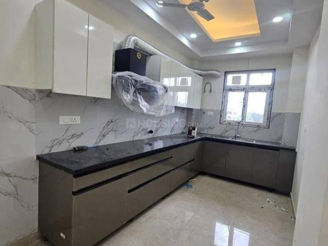 2 BHK Independent Builder Floor in Saket for rent New Delhi. The reference number is 20053325