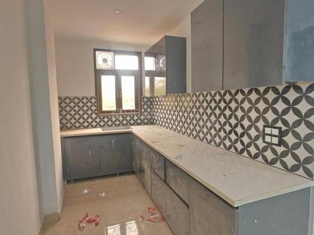 2 BHK Independent Builder Floor in Saket for resale New Delhi. The reference number is 20802541