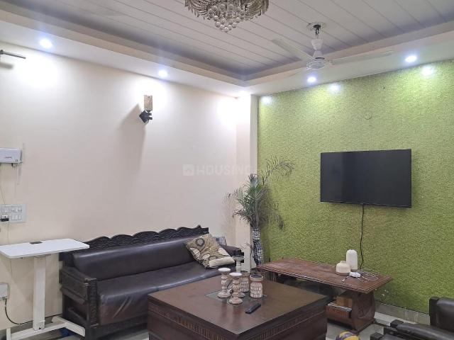2 BHK Independent Builder Floor in Sant Nagar for rent New Delhi. The reference number is 20125858