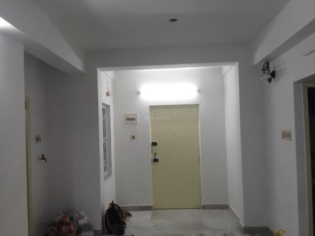 2 BHK Independent Builder Floor in Santoshpur for resale South Kolkata. The reference number is 7482258