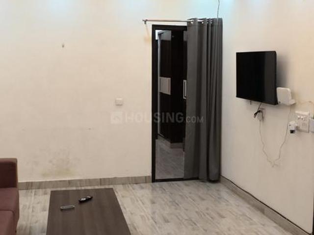 2 BHK Independent Builder Floor in Sector 43 for rent Gurgaon. The reference number is 20838124