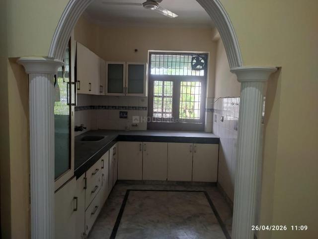 2 BHK Independent Builder Floor in Sector 49 for rent Noida. The reference number is 20089809