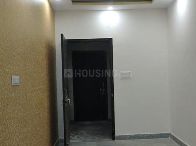 2 BHK Independent Builder Floor in Sector 4 Rohini for resale New Delhi. The reference number is 9226443