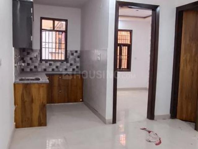 2 BHK Independent Builder Floor in Sector 4 Rohini for resale New Delhi. The reference number is 15594144