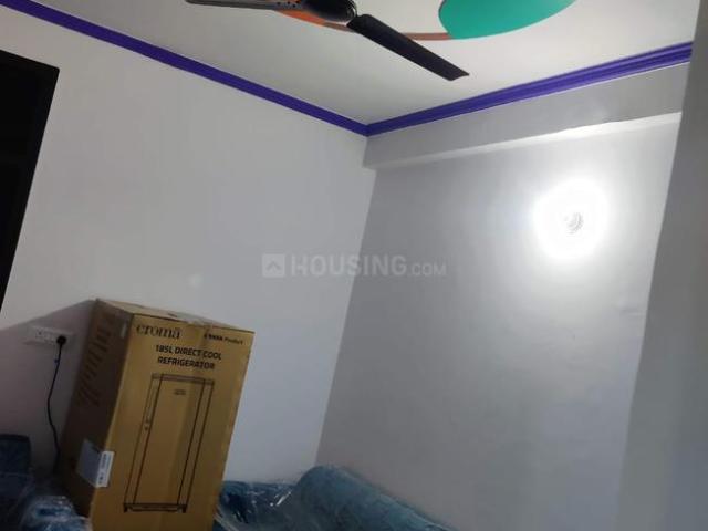 2 BHK Independent Builder Floor in Sector 62 for rent Noida. The reference number is 18345874
