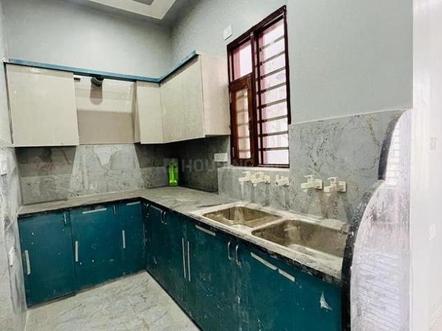 2 BHK Independent Builder Floor in Sector 64 for rent Faridabad. The reference number is 20356933