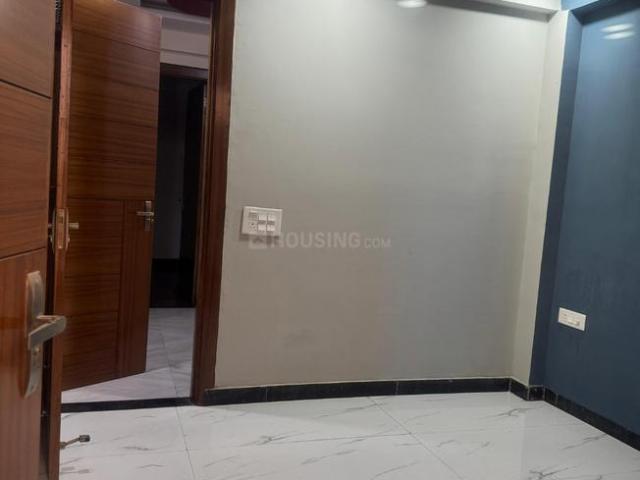 2 BHK Independent Builder Floor in Sector 73 for rent Noida. The reference number is 18270492