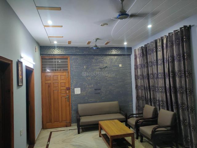 2 BHK Independent Builder Floor in Sector 70 for rent Noida. The reference number is 20873852