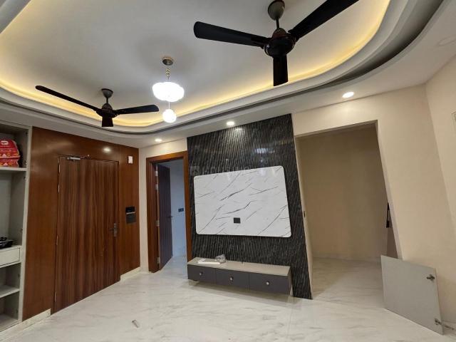 2 BHK Independent Builder Floor in Sector 70A for rent Gurgaon. The reference number is 20398037