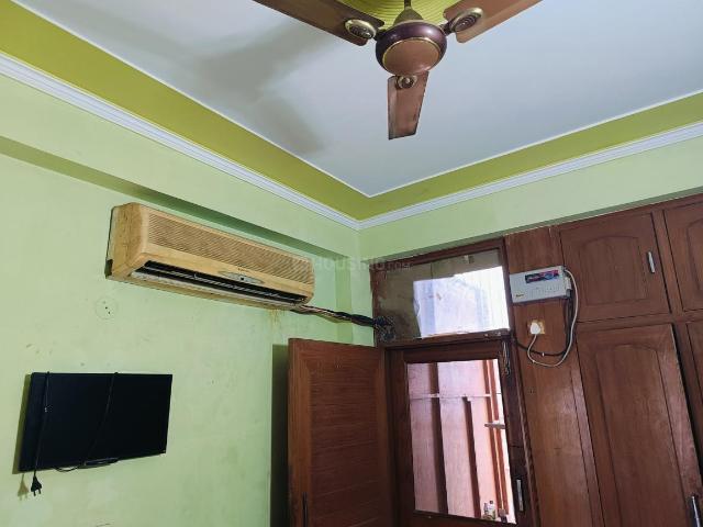 2 BHK Independent Builder Floor in Sector 71 for rent Noida. The reference number is 15566272