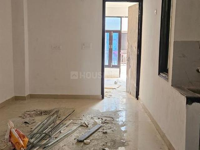 2 BHK Independent Builder Floor in Sector 75 for rent Noida. The reference number is 20565377