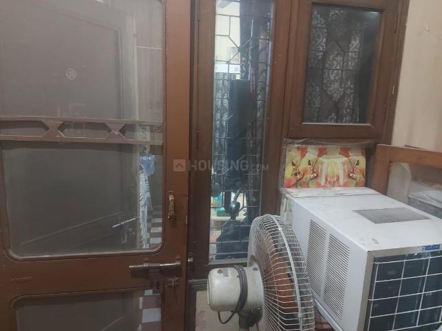 2 BHK Independent Builder Floor in Sector 7 Rohini for resale New Delhi. The reference number is 19084261