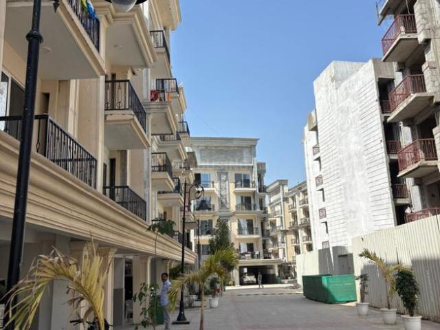 2 BHK Independent Builder Floor in Sector 81 for resale Gurgaon. The reference number is 20131431