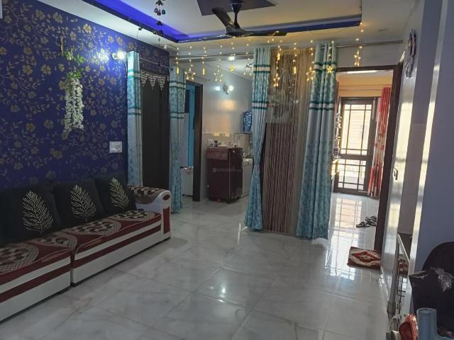 2 BHK Independent Builder Floor in Sector 8 Dwarka for rent New Delhi. The reference number is 10927026