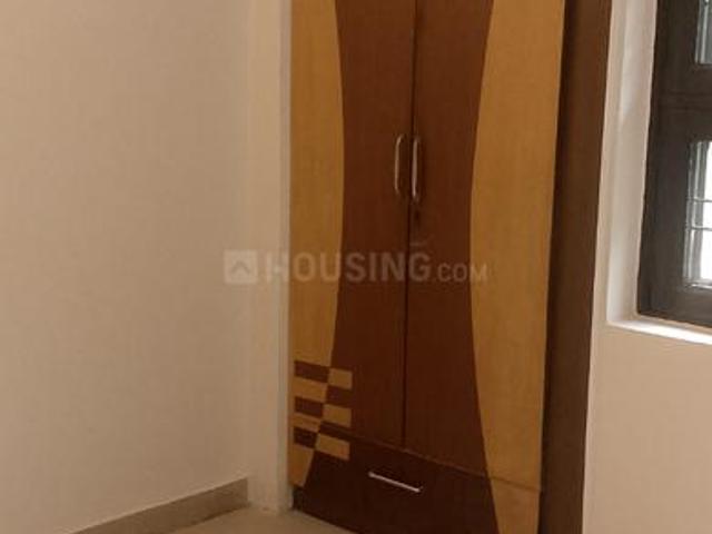 2 BHK Independent Builder Floor in Sector 8 Dwarka for rent New Delhi. The reference number is 20775967