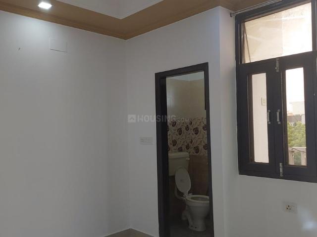 2 BHK Independent Builder Floor in Sector 8 Dwarka for rent New Delhi. The reference number is 20951175