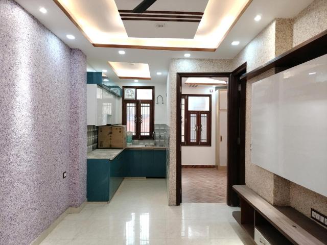 2 BHK Independent Builder Floor in Sector 8 Dwarka for resale New Delhi. The reference number is 19494309