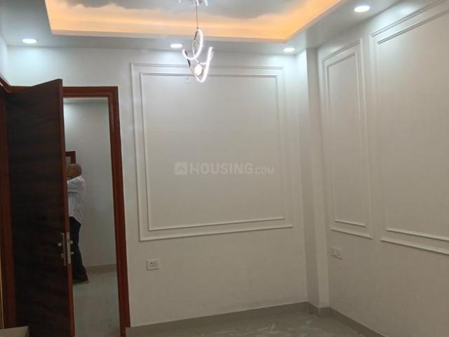 2 BHK Independent Builder Floor in Sector 8 Dwarka for resale New Delhi. The reference number is 20344147