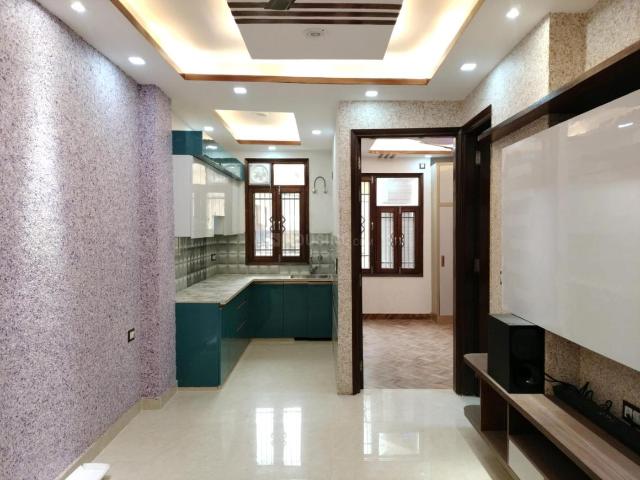 2 BHK Independent Builder Floor in Sector 8 Dwarka for resale New Delhi. The reference number is 20811895