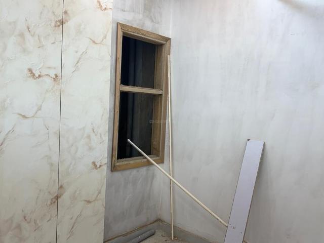 2 BHK Independent Builder Floor in Sector 8 Rohini for resale New Delhi. The reference number is 20999230