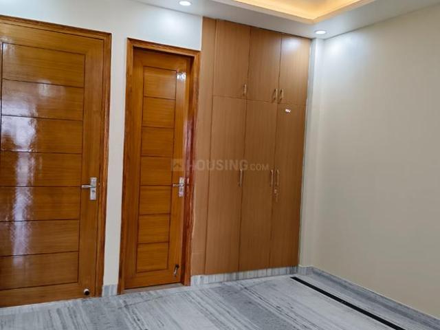 2 BHK Independent Builder Floor in Sector 100 for rent Noida. The reference number is 20179069