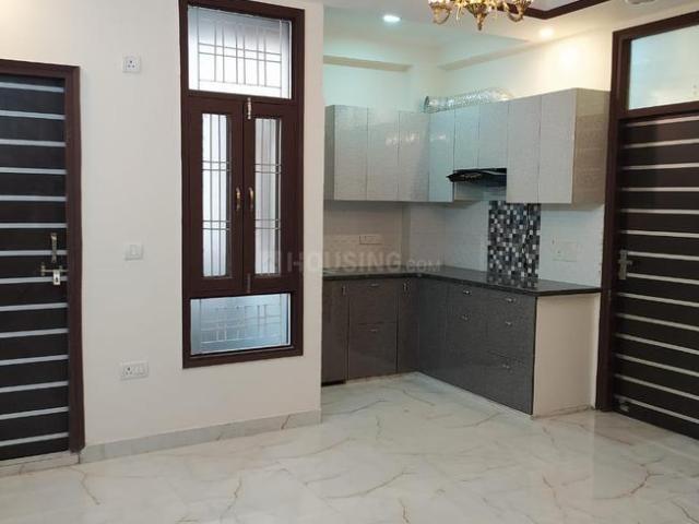 2 BHK Independent Builder Floor in Sector 10A for resale Gurgaon. The reference number is 20299018
