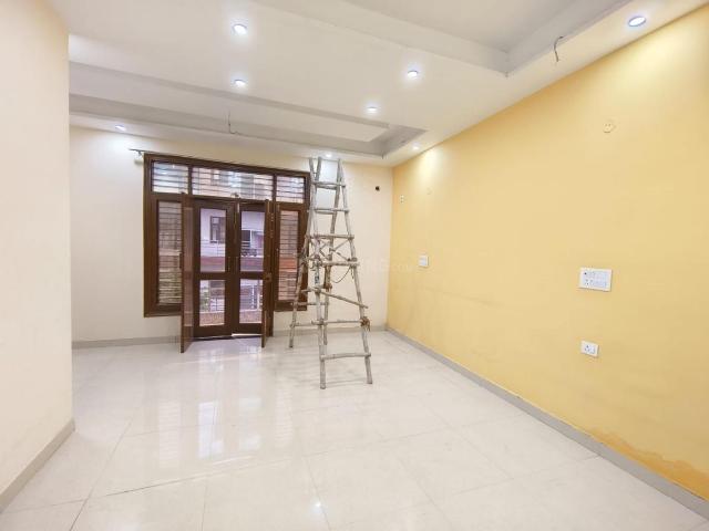 2 BHK Independent Builder Floor in Sector 116 for rent Noida. The reference number is 15211410