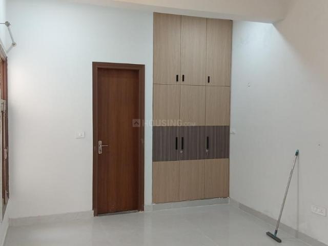 2 BHK Independent Builder Floor in Sector 122 for rent Noida. The reference number is 20716711