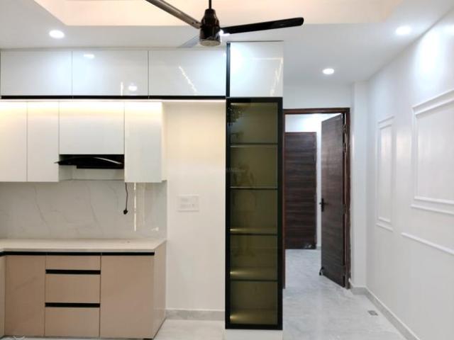 2 BHK Independent Builder Floor in Sector 15 Dwarka for resale New Delhi. The reference number is 19952156