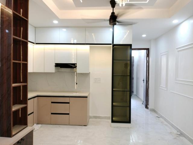 2 BHK Independent Builder Floor in Sector 15 Dwarka for resale New Delhi. The reference number is 19984957
