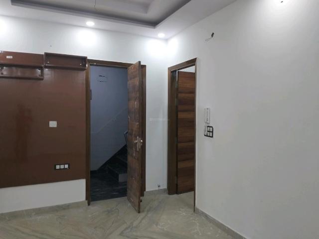 2 BHK Independent Builder Floor in Sector 15 Rohini for resale New Delhi. The reference number is 20058204