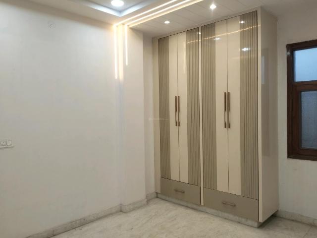 4 BHK Independent Builder Floor in Sector 16 Rohini for resale New Delhi. The reference number is 19827320