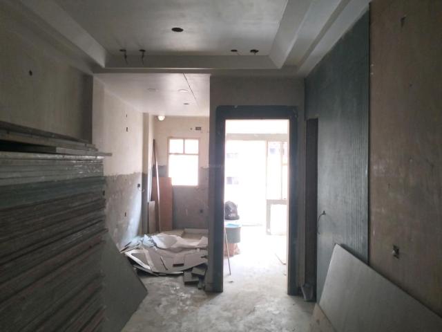 2 BHK Independent Builder Floor in Sector 16 Rohini for resale New Delhi. The reference number is 20329637