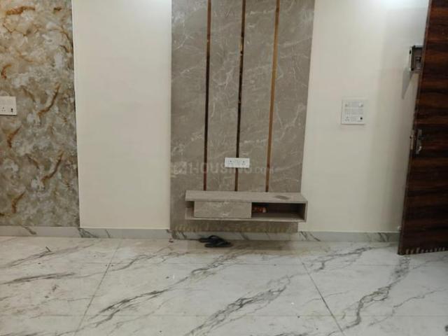 2 BHK Independent Builder Floor in Sector 16 Rohini for resale New Delhi. The reference number is 20378222