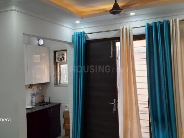 2 BHK Independent Builder Floor in Pochanpur Colony for rent New Delhi. The reference number is 13829404
