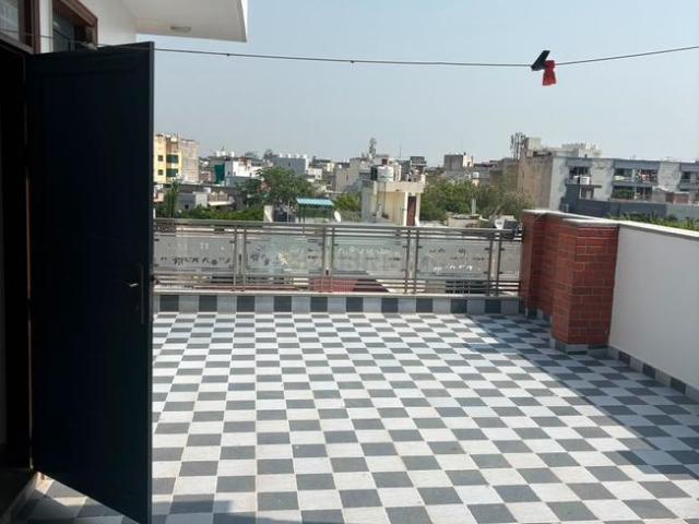 2 BHK Independent Builder Floor in Sector 23A for rent Gurgaon. The reference number is 20394089