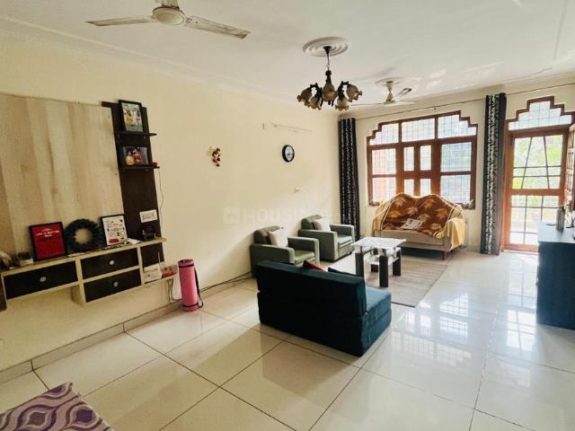 2 BHK Independent Builder Floor in Sector 21 for rent Gurgaon. The reference number is 15769363