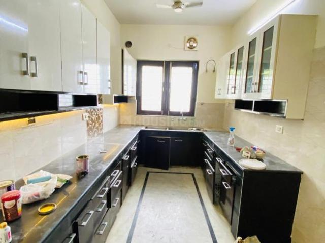 2 BHK Independent Builder Floor in Sector 21 for rent Gurgaon. The reference number is 20859898
