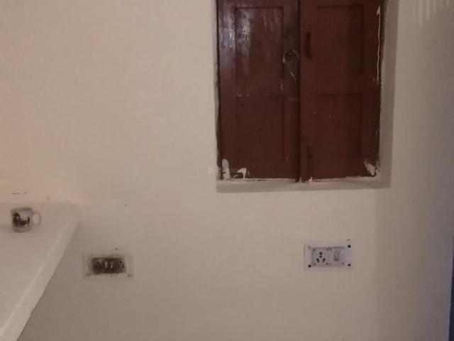 2 BHK Independent Builder Floor in Sector 22 Rohini for rent New Delhi. The reference number is 6475207