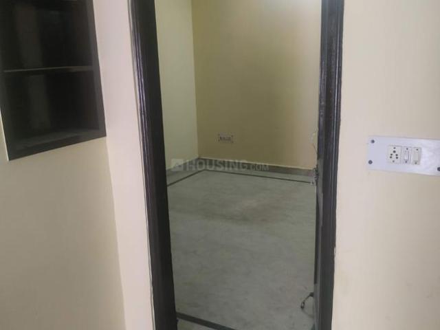2 BHK Independent Builder Floor in Sector 24 Rohini for rent New Delhi. The reference number is 20772353