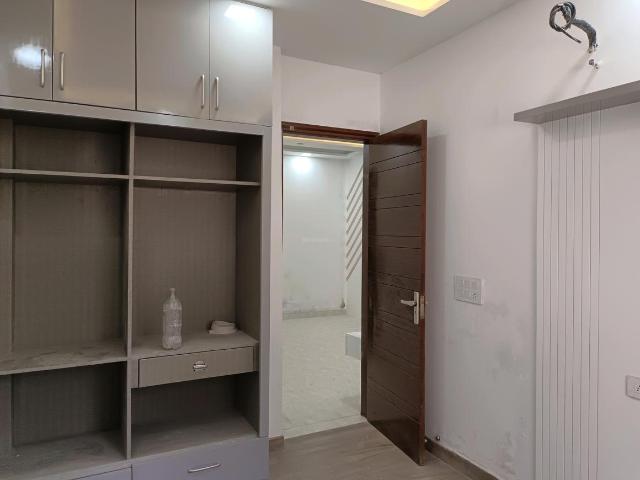 2 BHK Independent Builder Floor in Sector 24 Rohini for resale New Delhi. The reference number is 12966601