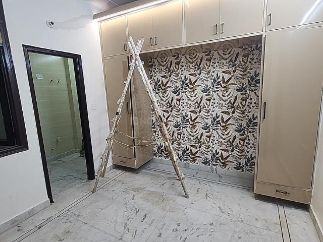 2 BHK Independent Builder Floor in Sector 24 Rohini for resale New Delhi. The reference number is 20315175